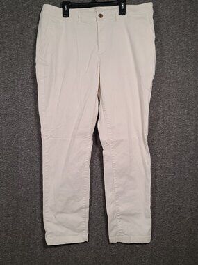 A New Day Women's Stretch Size 14 White Ankle Pants
